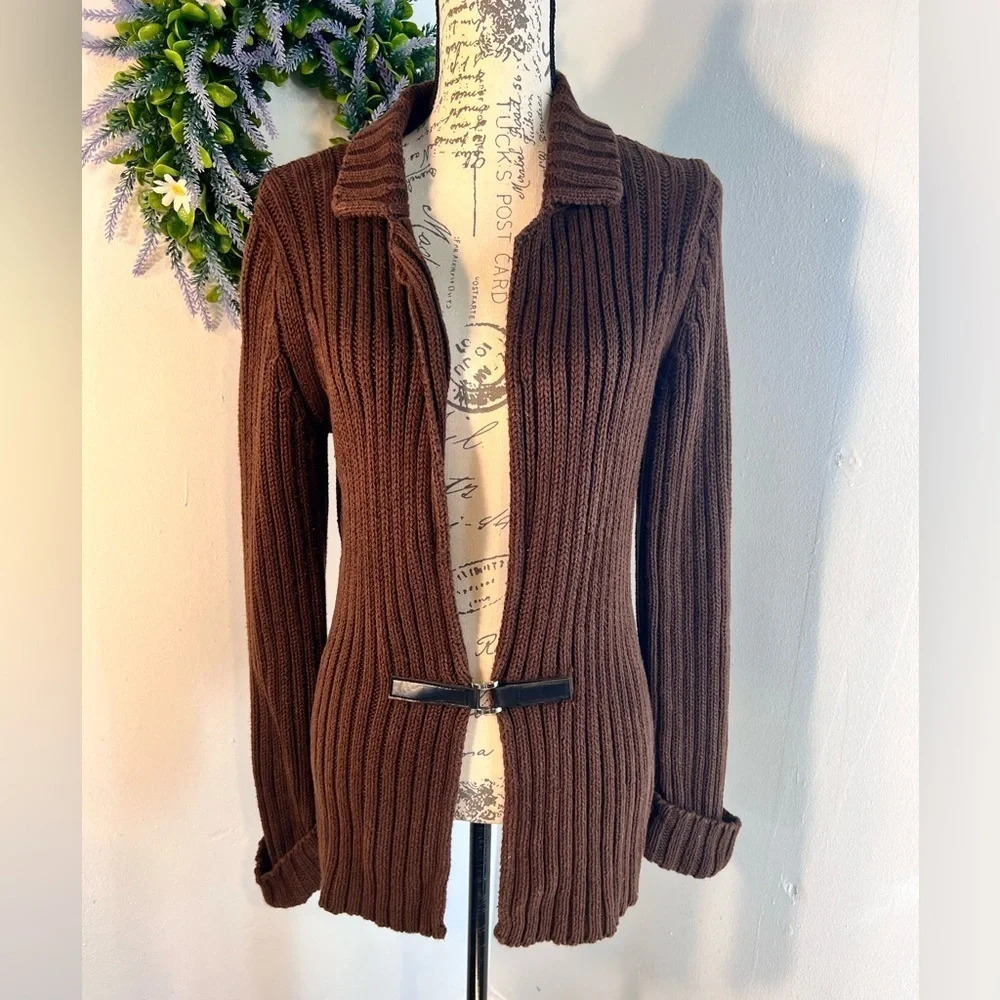 Kenji Natural, M, heavy cable knit, long sleeves, belt loop closure, cardigan